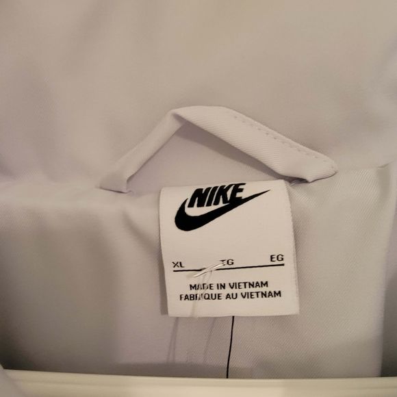 NWT Nike Women’s Oversized Faux Fur Swoosh Jacket - Picture 2 of 7